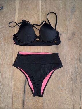 Victorias Secret Pink Black Bikini 2 piece size small in great condition